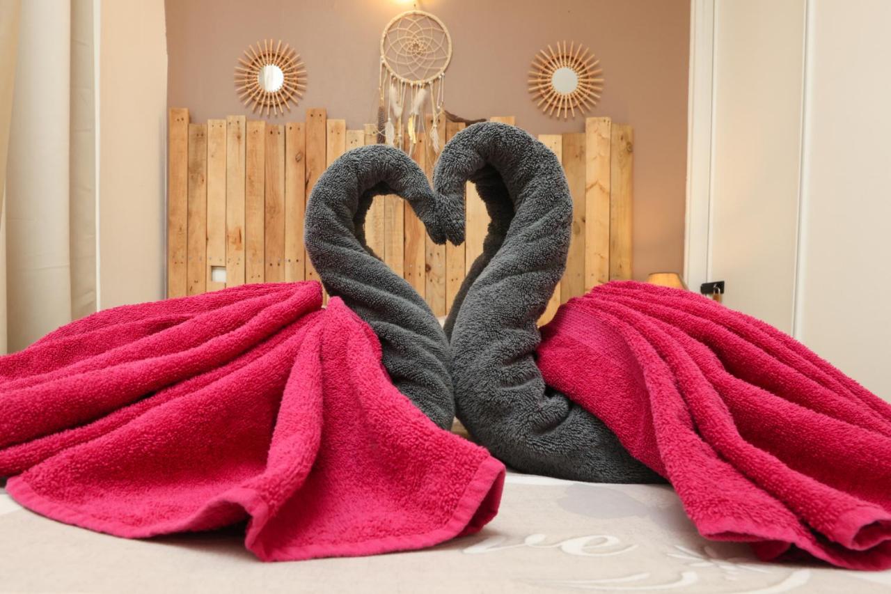 Les Bulles Medievales - Appartement Dedie Au Bien Etre Avec Spa - Netflix Et Wifi - Climatisation การ์กาซอน ภายนอก รูปภาพ